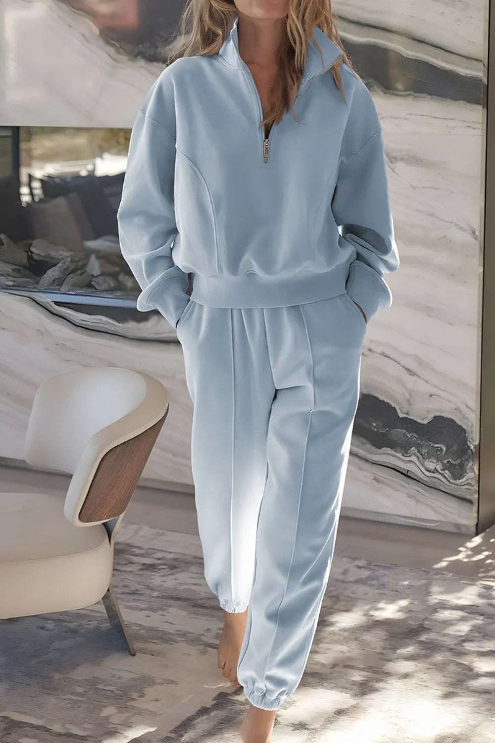 Alice - Topp med halvdragkedja och joggerbyxor i mjuk bomull