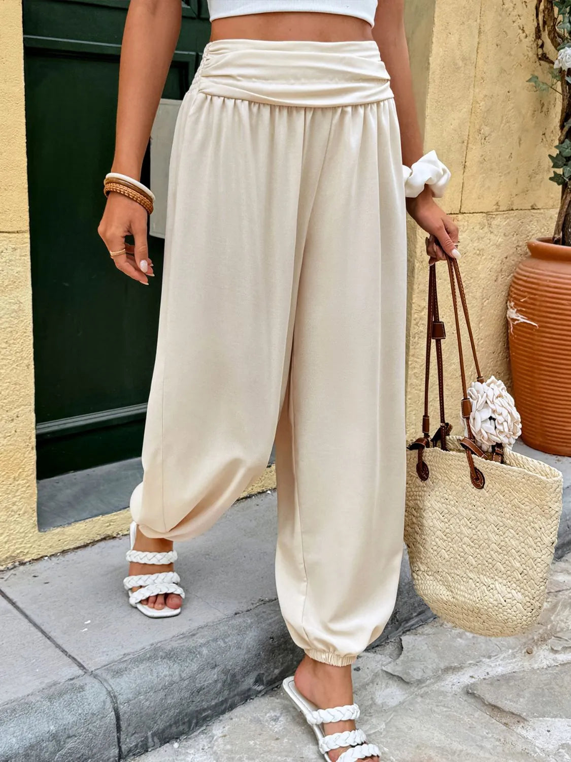 Siv - Högmidjade rynkade joggingbyxor i polyester bekväma