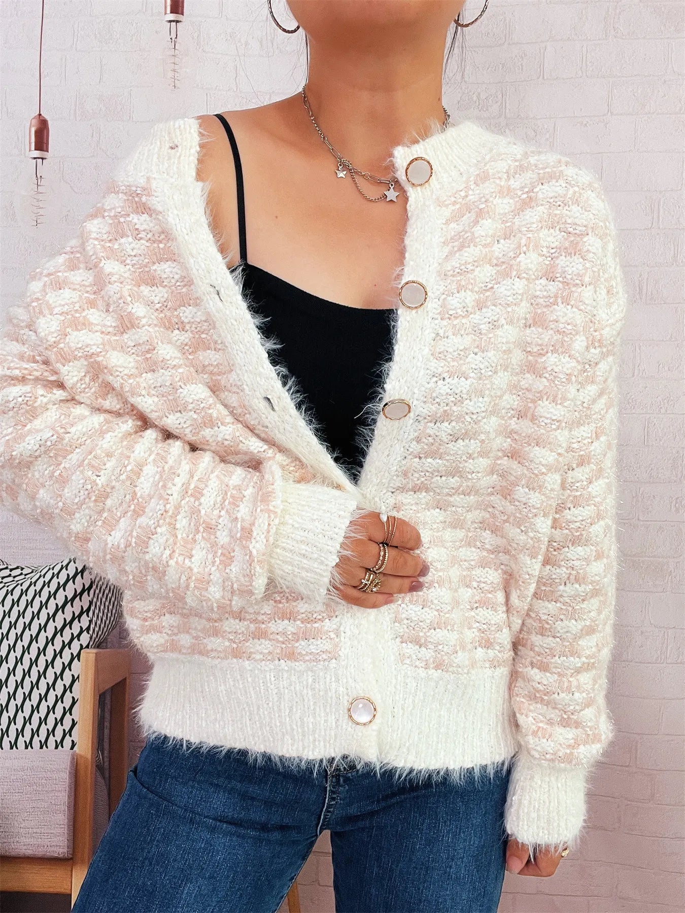Cornelia - Fluffig Texturerad Cardigan Med Knappslå För Vardagen