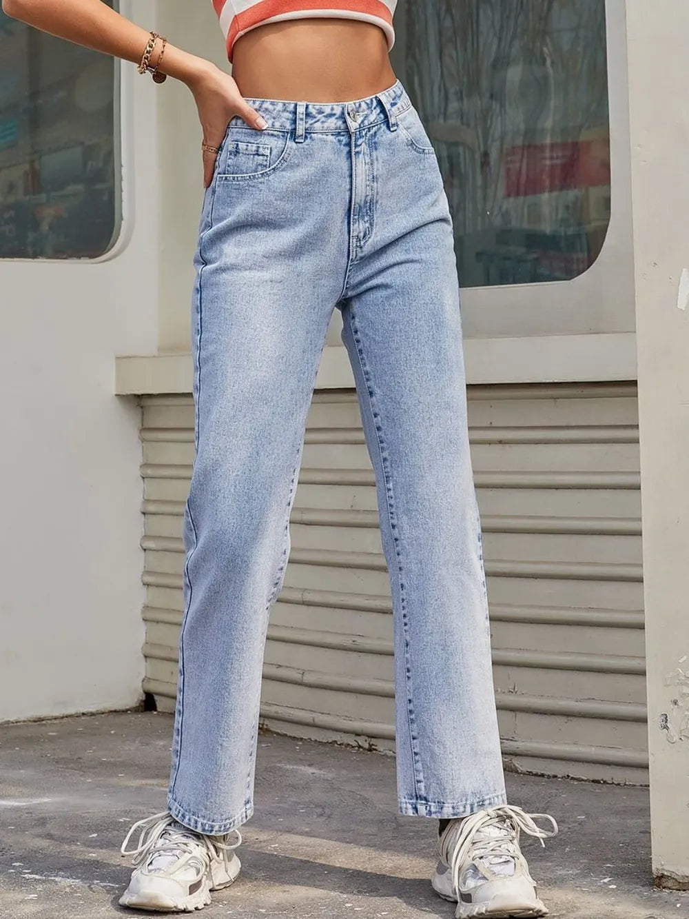 Emilia - Högmidjade raka jeans med fickor elastiskt tyg