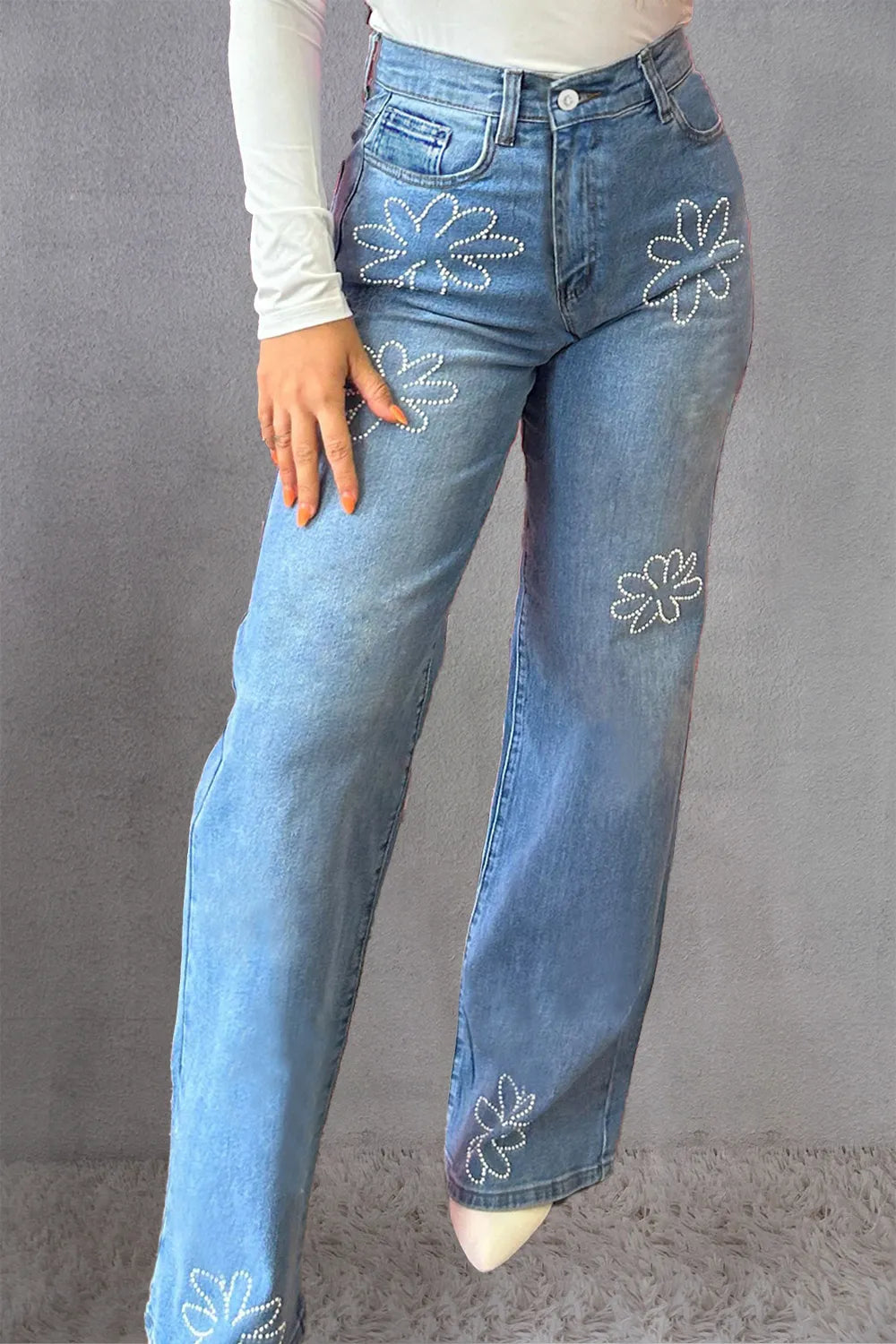 Amira - Strassprydda raka jeans med fickor och glimtar