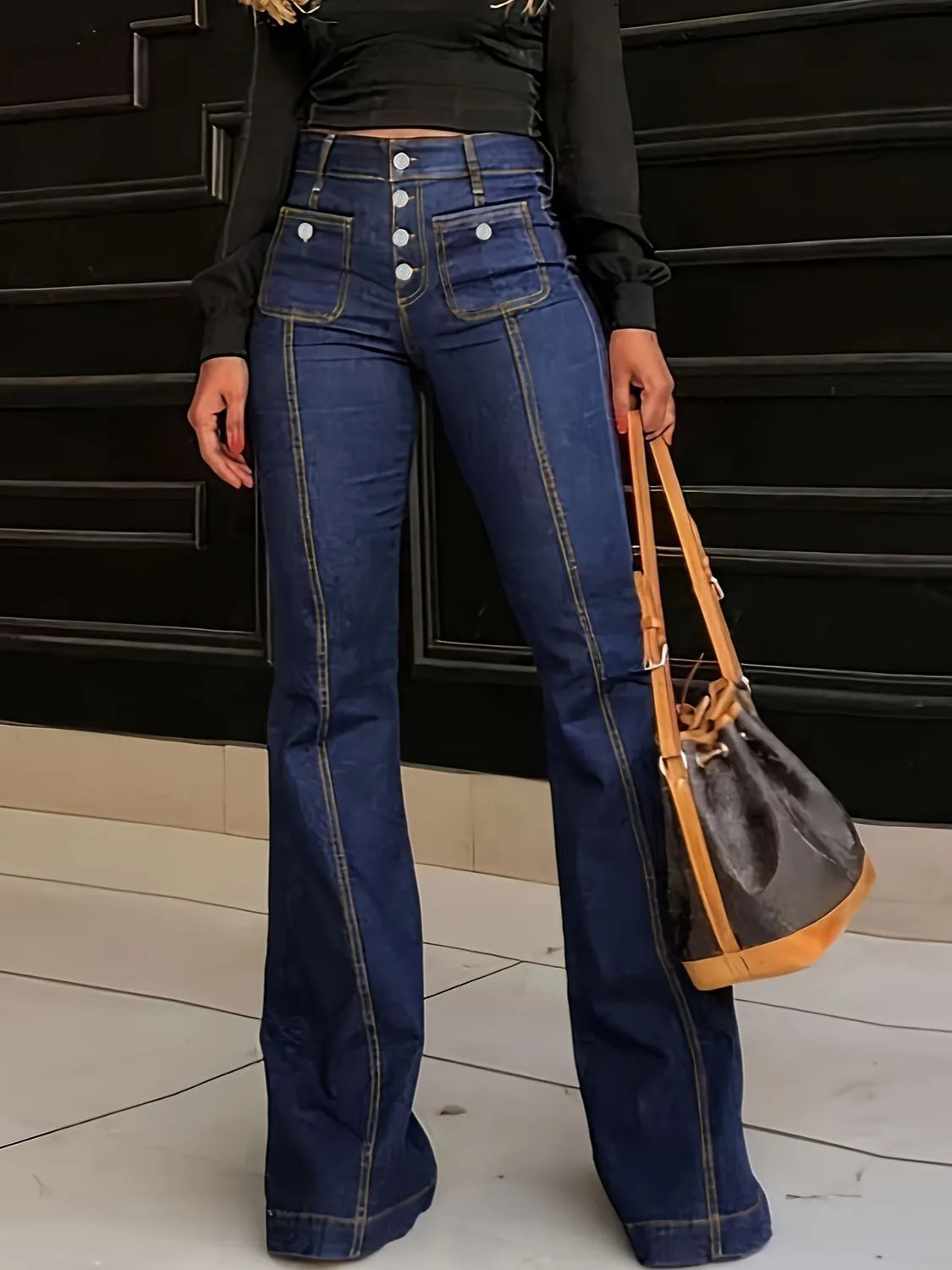 My - Stilrena utsvängda jeans med fickor stretchig passform