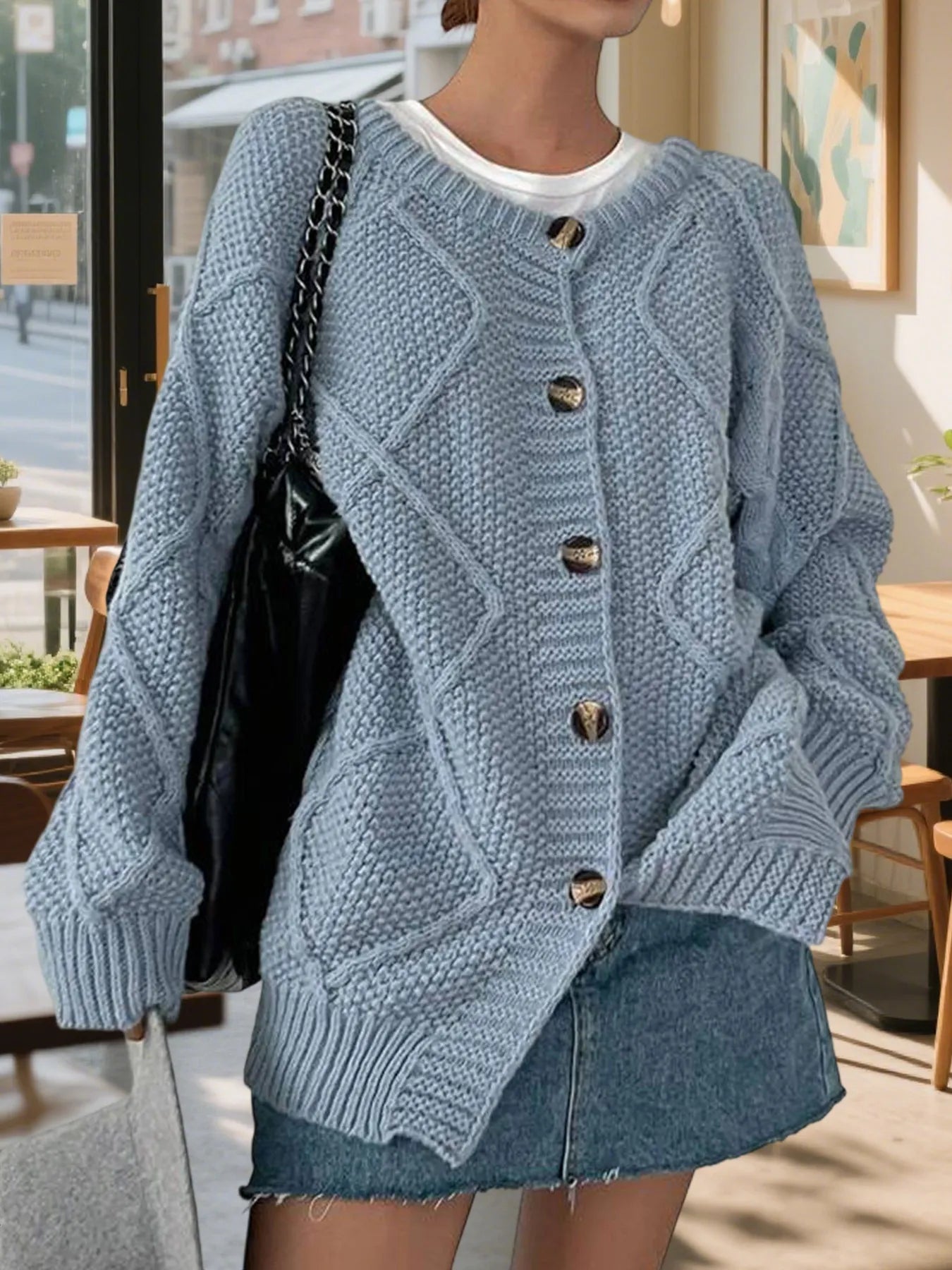 Stina - Kabelstickad cardigan med knappar och lång ärm